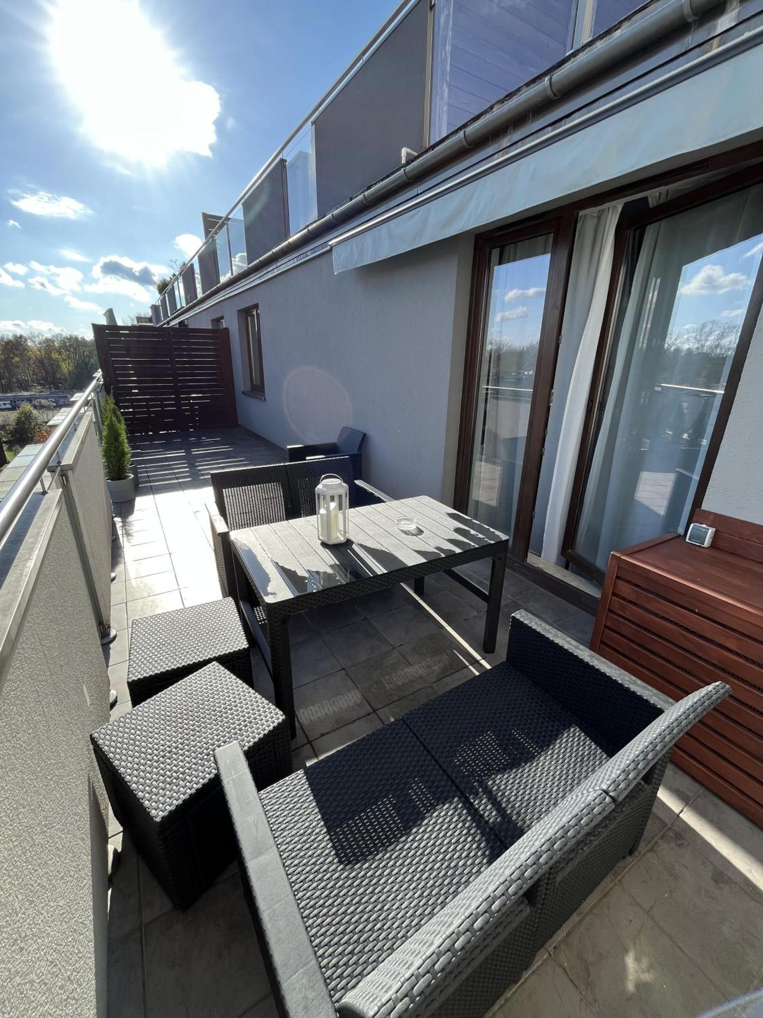 Appartement Apartament Z Tarasem Oraz Podziemnym Parkingiem à Cracovie Extérieur photo